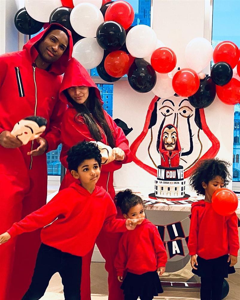 Hoa hậu Hoàn vũ thông báo bầu lần 4, gây sốc khi 5 năm sinh 4 con-4