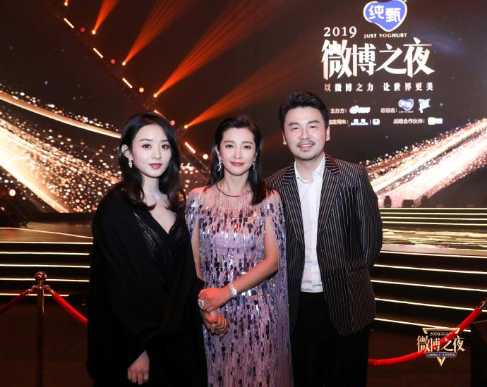 Hơn 15 tuổi, Lý Băng Băng lại trẻ trung hơn Triệu Lệ Dĩnh khi so kè trong 1 khung hình-4