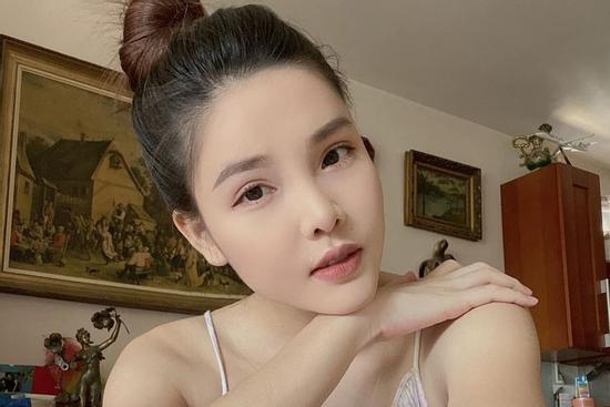 Kỳ Hân khổ sở che giấu sự xuống sắc trong thai kỳ nhưng vẫn bị bóc mẽ