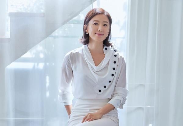 Bạn đã biết hết về nữ minh tinh Thế giới hôn nhân Kim Hee Ae?-5