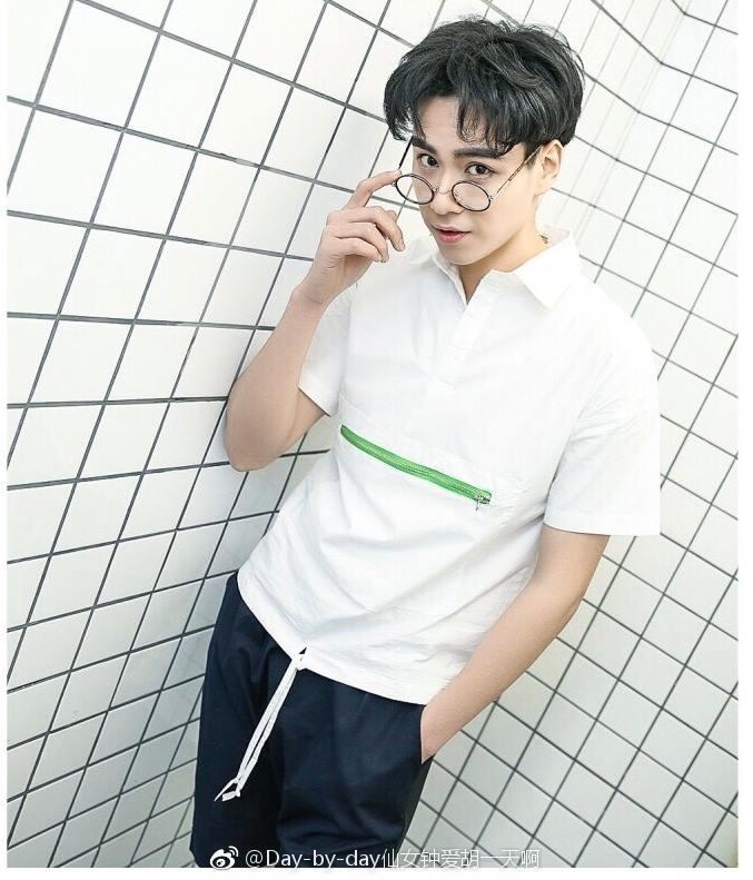 4 sao Hoa ngữ đình đám xuất thân là hotgirl, hotboy mạng xã hội-11