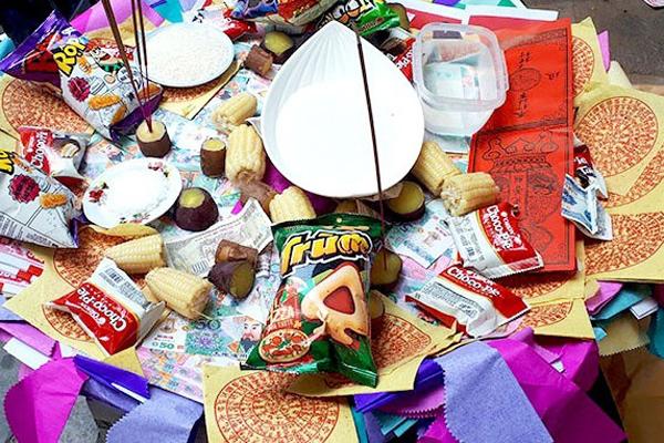 Cúng Rằm xong đừng dại đốt vàng mã kiểu này nếu không muốn tài lộc tiêu tán, xui xẻo vào nhà-3