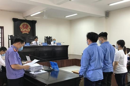 Xét xử 3 nghi phạm tra tấn thai phụ khiến thai nhi tử vong