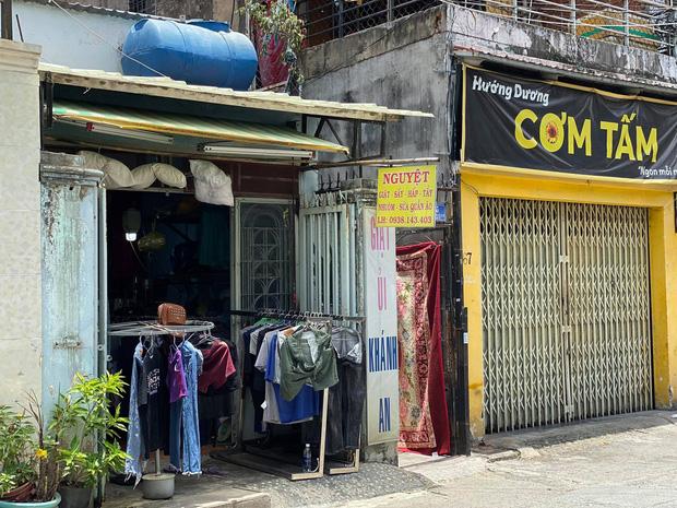 Nóng: Phát hiện vali chứa thi thể bé sơ sinh bốc mùi trong phòng trọ ở Sài Gòn-1