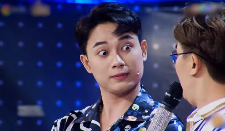 Mặt mộc của Mai Phương Thúy, Ngọc Quyên và những pha họa mặt hết vía-5