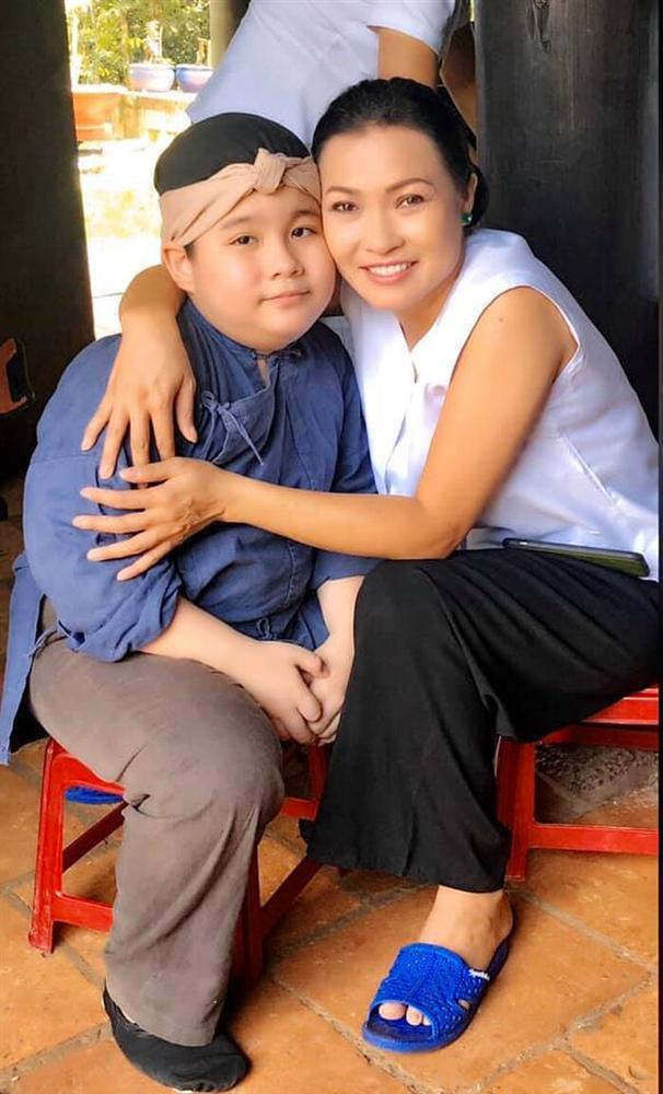 Phương Thanh hoảng hốt kể chuyện đi vệ sinh cũng bị quay livestream-1