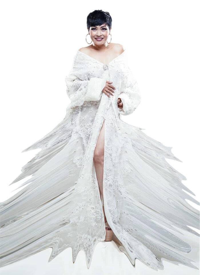 Phương Thanh hoảng hốt kể chuyện đi vệ sinh cũng bị quay livestream-3