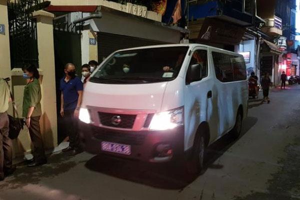 Khám xét nhà ở của ông Nguyễn Đức Chung-2