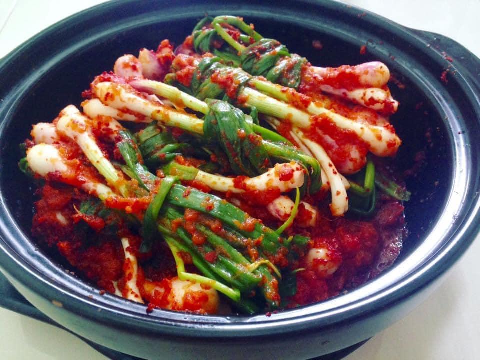 Muối dưa cà xưa rồi, học 9X tự làm các món muối chua lạ mà quen lại không thể dễ hơn-3