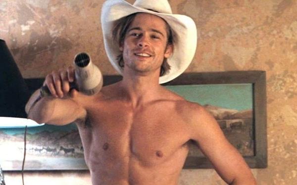 Thời trẻ, Brad Pitt được trả 6.000 USD cho phim Thelma and Louise. Hiện tại khi đã có tên tuổi, thù lao của anh thường khoảng 20 triệu USD cho mỗi phim.