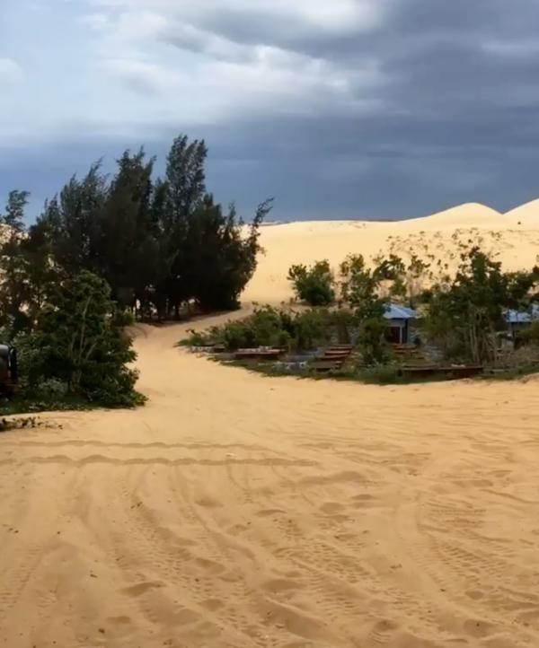 Bạn gái Tây của Bùi Tiến Dũng mê du lịch biển Việt Nam-4