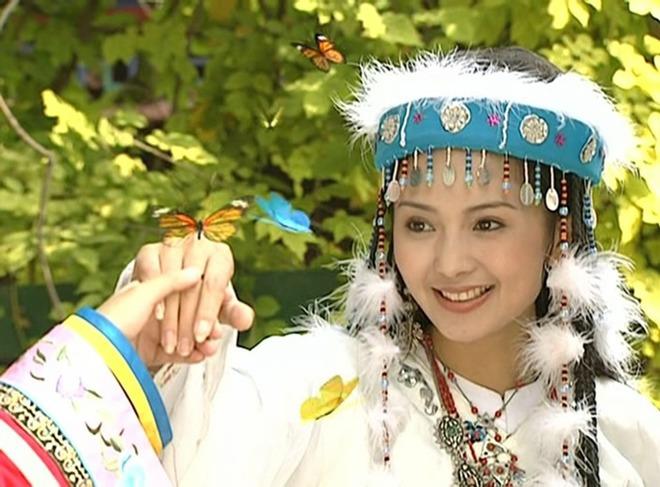 Sự thật giờ mới biết: Hoàn Châu Cách Cách tốn hơn 14 tỷ chỉ riêng vai Hàm Hương-5