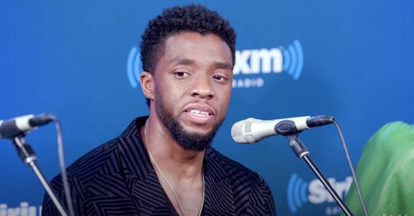 Hai fan nhí bị ung thư chính là động lực để Chadwick Boseman làm Black Panther dù đang vật lộn với bạo bệnh-3