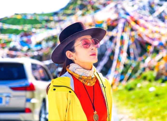 Đệ nhất mỹ nhân phim Châu Tinh Trì từng bị Triệu Vy cướp người yêu bây giờ ra sao?-1