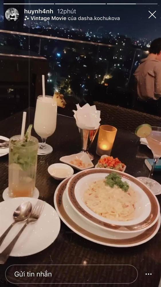 Chơi lớn khoe clip mặt mộc, bạn gái Quang Hải bị soi nhan sắc nhợt nhạt-5