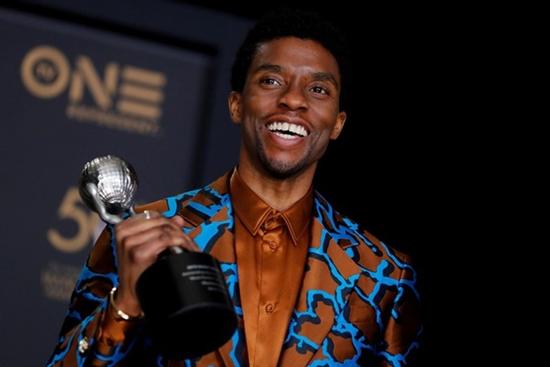 Chuyện tình của 'Báo Đen' Chadwick Boseman