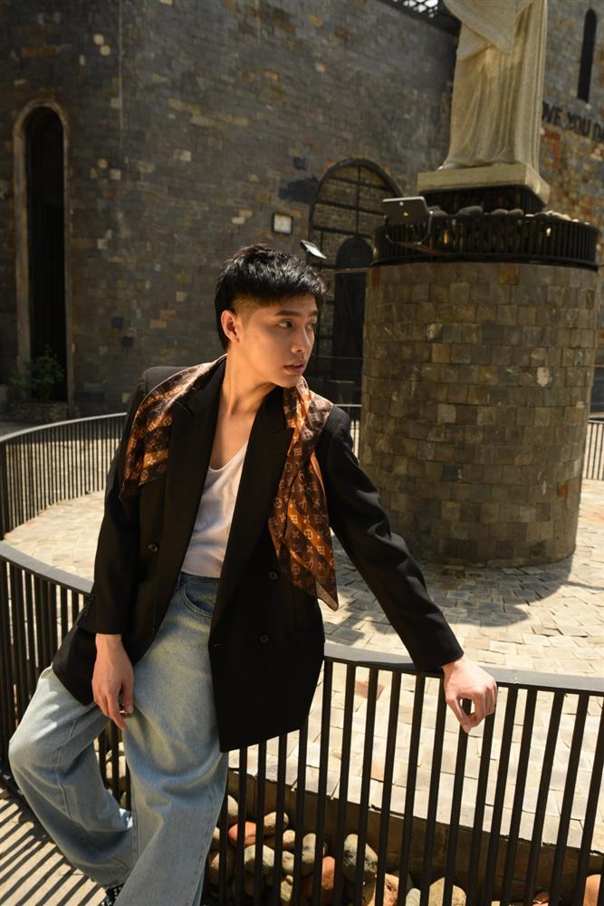 Noo Phước Thịnh đã hết ngủ đông nhưng ảnh thông báo gây sợ hãi ám ảnh-4