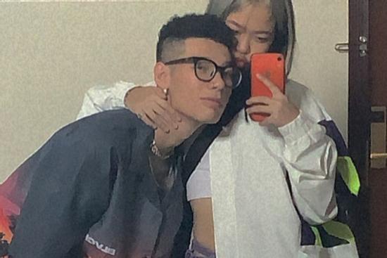 Chuyện tình 'bận bịu vẫn ngọt như kẹo' của cặp rapper nổi đình đám 'Rap Việt'