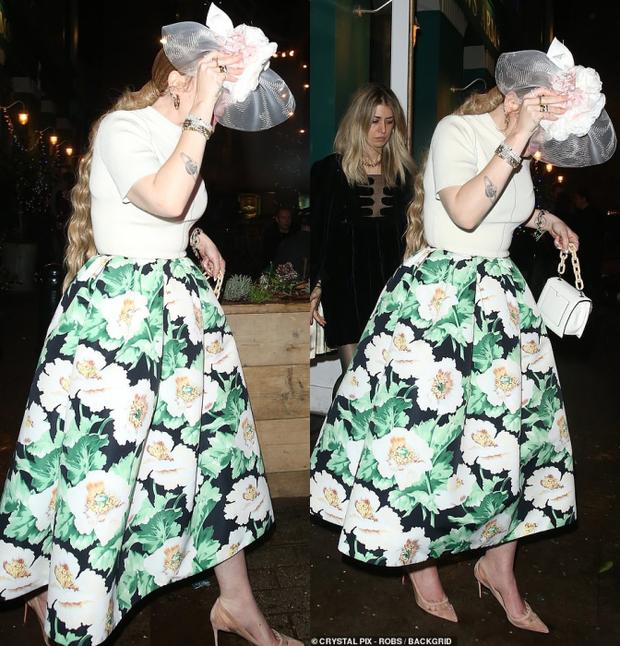 Adele mặc bikini khoe body hậu giảm cân nhưng bị cư dân mạng đòi tống vào tù-8