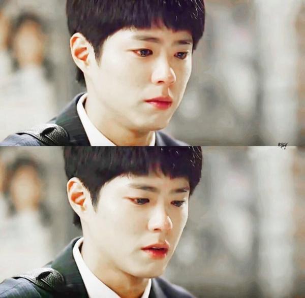 Park Bo Gum: Cậu bé mất mẹ gánh nợ 16 tỷ thành tài tử thị phi, bị đồn phá hoại gia đình Song Song-4