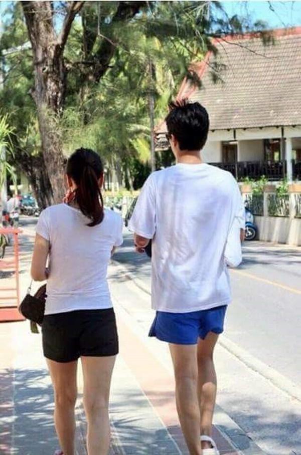 Park Bo Gum: Cậu bé mất mẹ gánh nợ 16 tỷ thành tài tử thị phi, bị đồn phá hoại gia đình Song Song-9