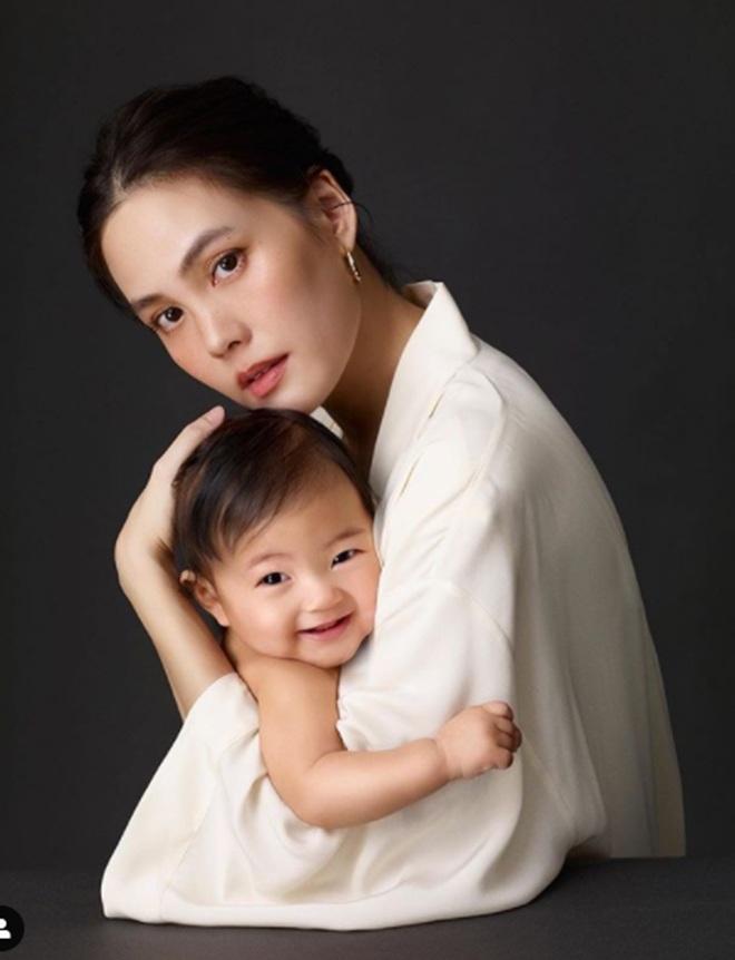 Ngỡ ngàng nhan sắc tuổi 40 của chị đại Thái Lan đắng cay vì lấy bố của bạn thân-8