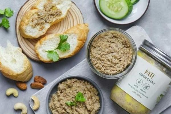 Bệnh nhân 54 tuổi ngộ độc pate Minh Chay vẫn yếu liệt tay chân-2