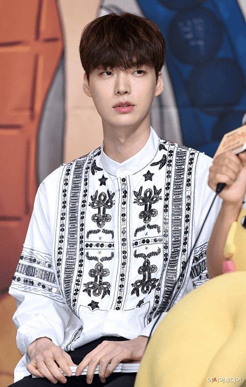 Ahn Jae Hyun xác nhận không tham gia chương trình truyền hình 