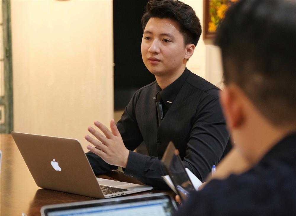 3 tuần bị tố ngoại tình, Nguyễn Trọng Hưng: Tôi suy sụp, bị người khác ném cà chua vào mặt-2