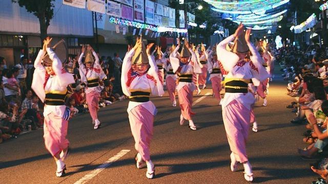 Rằm tháng 7 ở các nước châu Á: Trung Quốc kiêng kỵ đủ điều, Nhật Bản là ngày của người chết-4