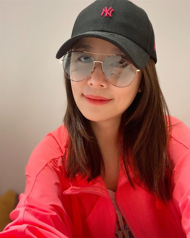 Lâm Tâm Như khoe ảnh cả ngày tất bật nấu nướng nhưng cư dân mạng lại phàn nàn hỏi Hoắc Kiến Hoa đâu rồi?-1