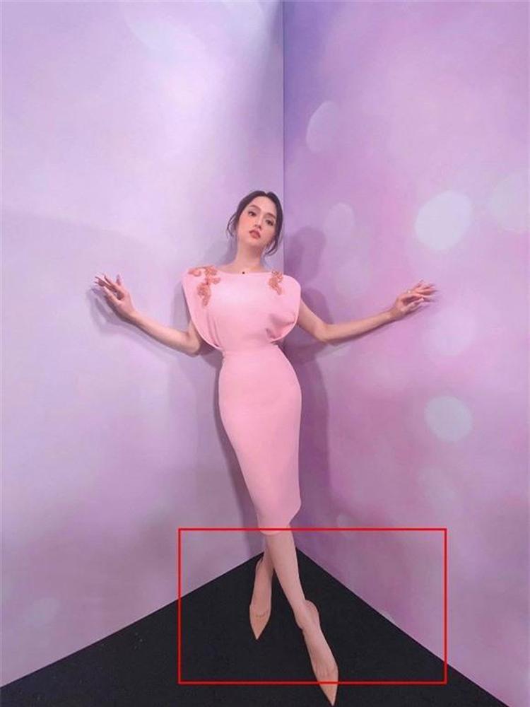 Hương Giang bỗng thành dị dạng vì photoshop quá đà-3