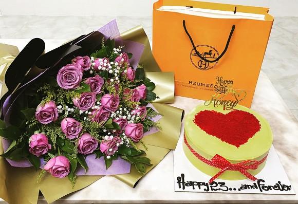 Phan Văn Đức tặng hoa, túi xách hàng hiệu đắt tiền cho vợ nhân dịp sinh nhật-3