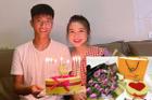 Phan Văn Đức tặng hoa, túi xách hàng hiệu đắt tiền cho vợ nhân dịp sinh nhật