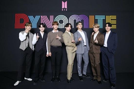 BTS nắm giữ cổ phần Bighit, Jin có cơ hội hoãn nhập ngũ tới cuối 2021