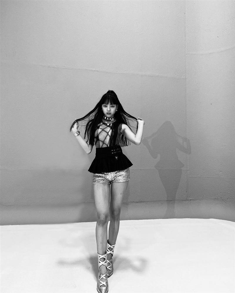 Body không khuyết điểm của 3 thần tượng 10X hot nhất xứ Hàn-9