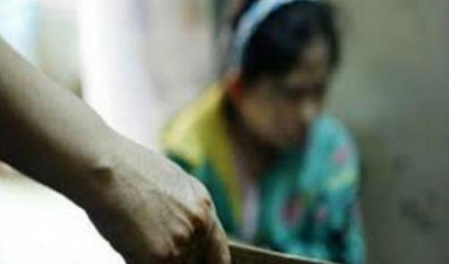 Ghen tuông mù quáng, chồng chém vợ 15 nhát vào đầu vì nghi ngoại tình-1