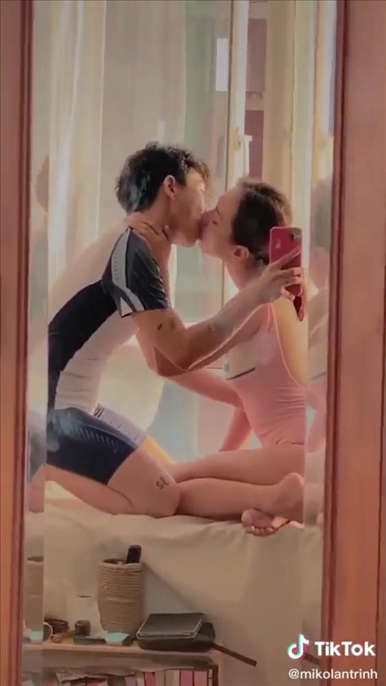 Miko Lan Trinh gây tranh cãi với clip hôn bạn trai chuyển giới như nuốt lưỡi-4