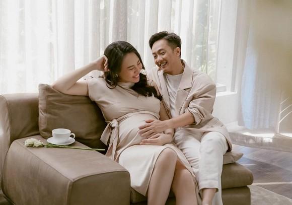 Đàm Thu Trang lấy lại vóc dáng thần tốc chỉ 1 tháng sau sinh-5