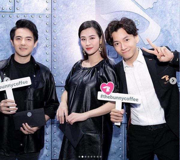 Đông Nhi phát tướng mũm mĩm, mặt mũi khác hẳn trong thai kì cuối-5