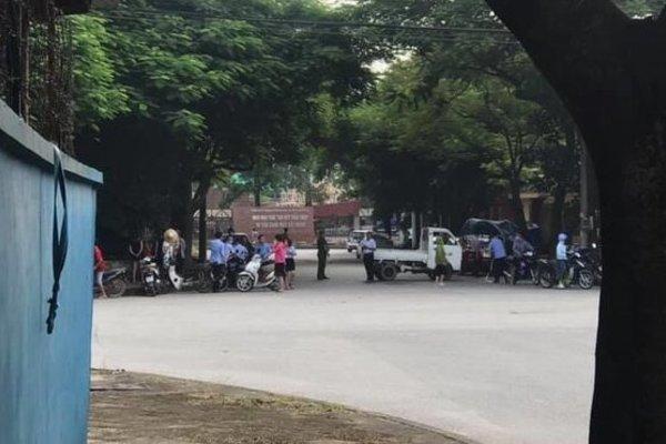 Nóng: Nổ kinh hoàng ở Hà Nội, 3 người thương vong-1