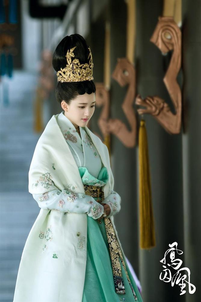 Nghi án Vu Chính tố Triệu Lộ Tư ăn cháo đá bát, EQ thấp-4