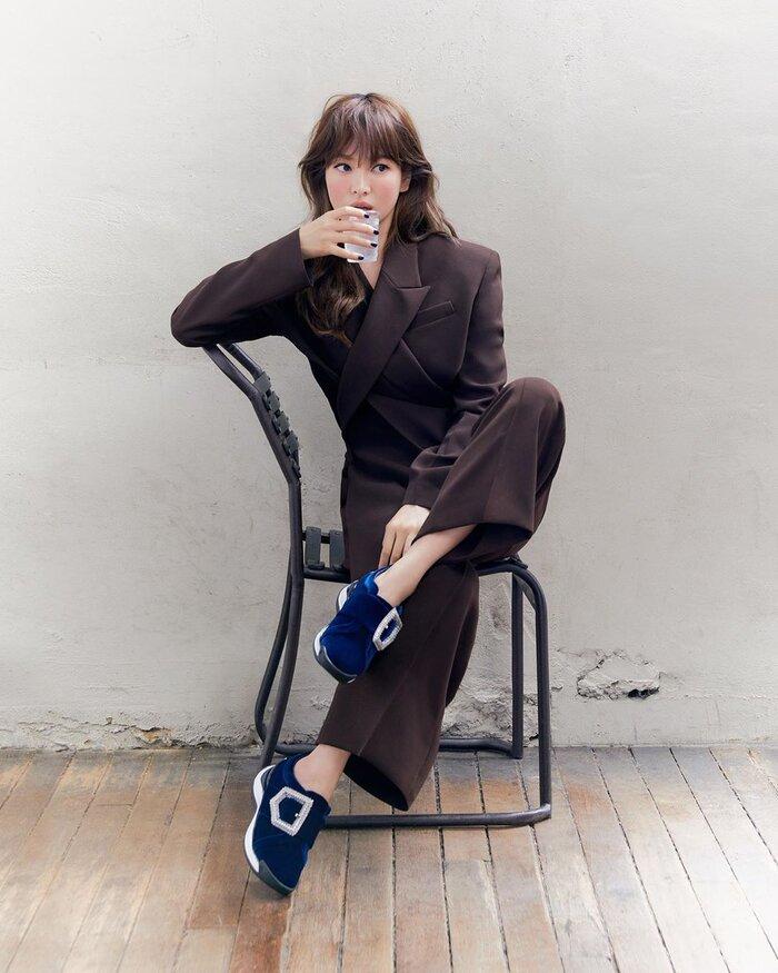 Song Hye Kyo ly hôn xong mà còn trẻ trung, chất lừ hơn khi làm vợ Song Joong Ki-3