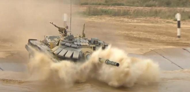 Đội xe tăng Việt Nam lần đầu vô địch bảng 2 Tank Biathlon-4