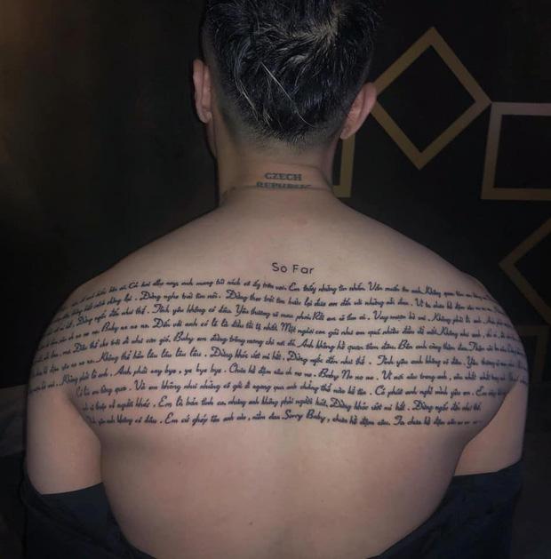 Binz đăng ảnh xăm kín lưng lời bài hát So Far, fan tá hoả tưởng trai thành phố lớn tăng cân nhưng sự thật là gì?-2