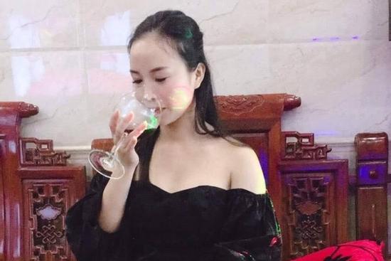 Bắt giữ hotgirl điều hành đường dây đánh bạc 126 tỷ đồng bằng hình thức ghi lô đề