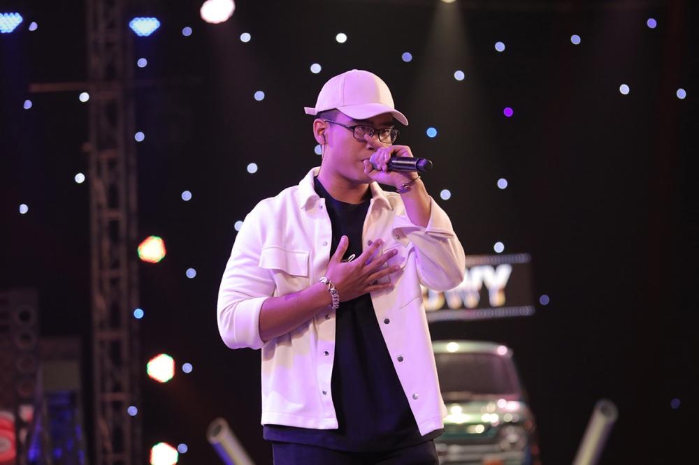 Thí sinh nào khiến JustaTee phải thốt lên: Một mình em có thể cân dàn BGK và HLV-4