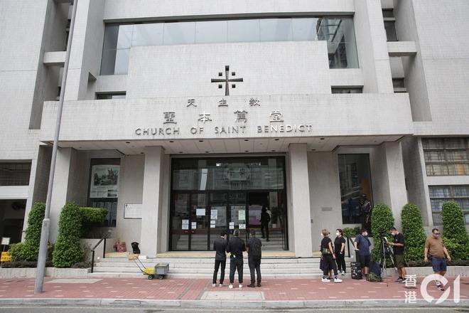 Đám tang Trần Mộc Thắng: Cả làng giải trí đau lòng, xúc động chia sẻ của Lưu Đức Hoa-7