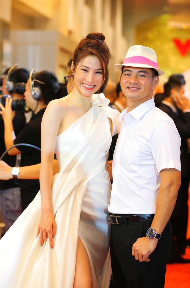 Thảm đỏ VTV Awards 2020: Hoàng Thùy Linh - Quỳnh Kool - Phương Oanh so kè cực gắt-6