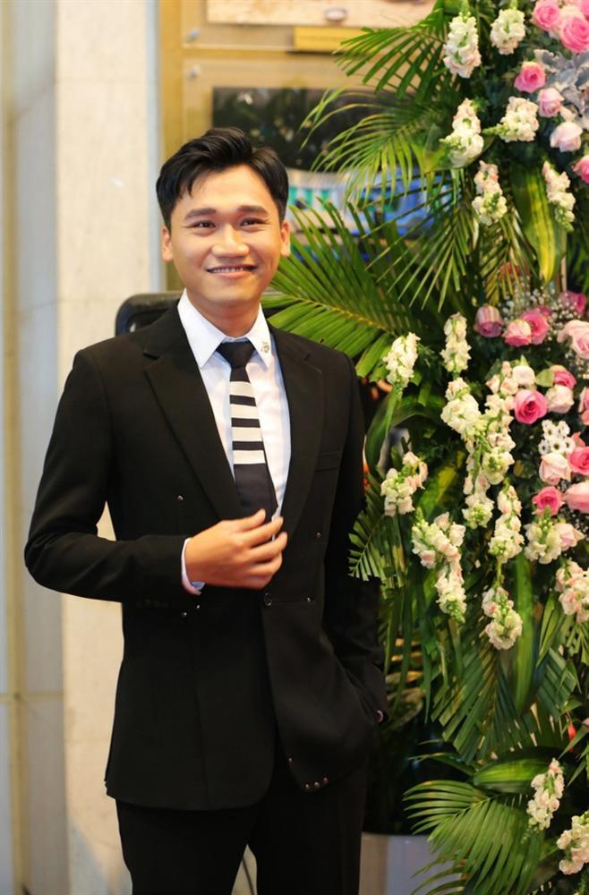 Thảm đỏ VTV Awards 2020: Hoàng Thùy Linh - Quỳnh Kool - Phương Oanh so kè cực gắt-9